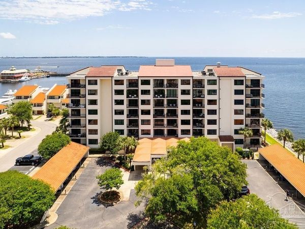 301 Port Royal Way, Unit 301, Pensacola, FL 32502