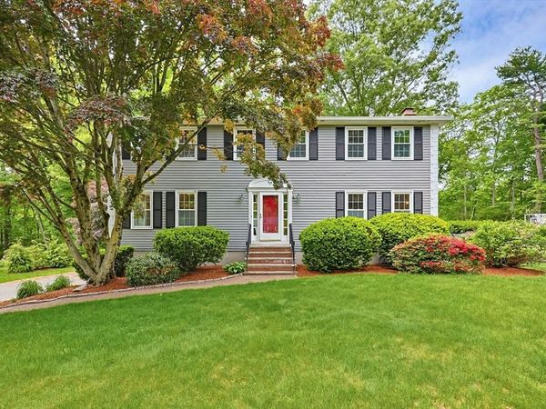 7 Cahill Park Dr, Framingham, MA 01702