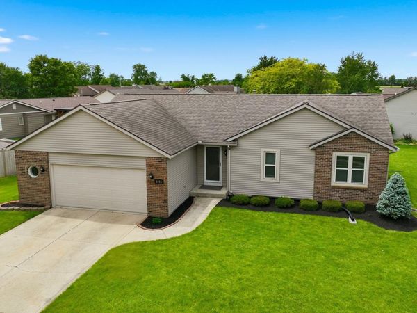 5021 Clovedale Drive, Woodburn, IN 46797