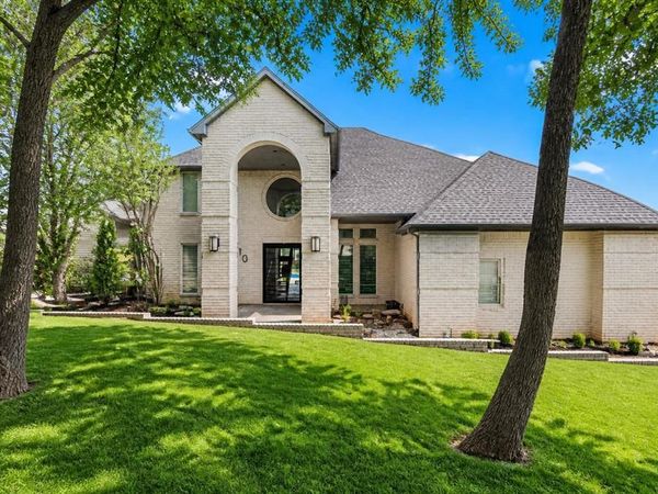 810 Pennsylvania Avenue , Kennedale, TX 76060