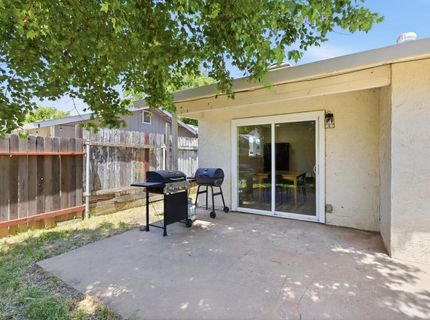 7709 Milldale Cir, Elverta, CA 95626 Photo