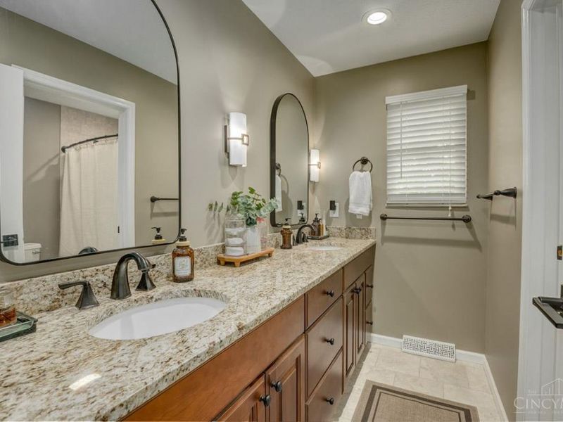 6955 Presidio Court, Anderson Twp, OH 45244 Photo 20