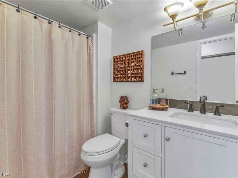 22946 Mastick Road , Unit 202, Fairview Park, OH 44126 Photo 22