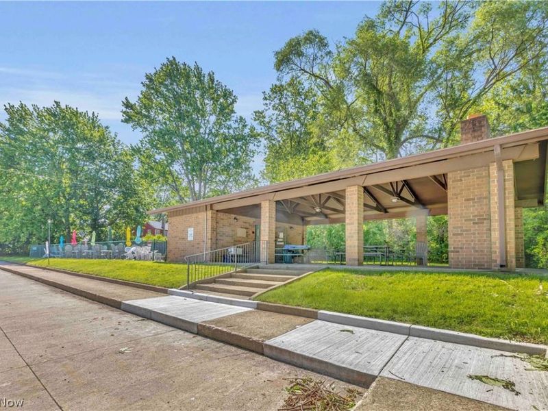 22946 Mastick Road , Unit 202, Fairview Park, OH 44126 Photo 29