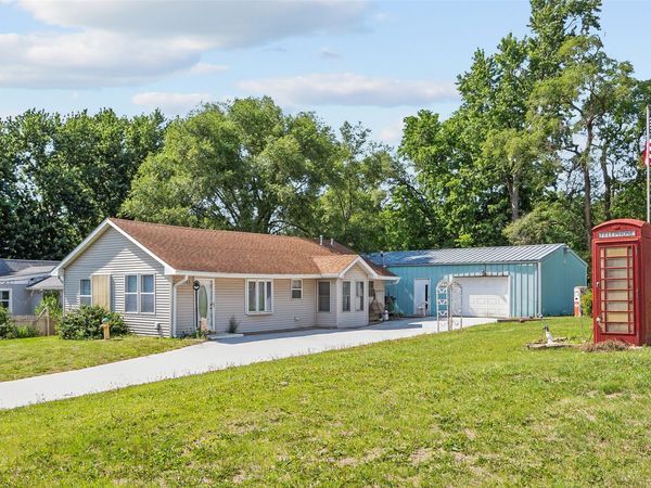265 NW 51st Place, Des Moines, IA 50313