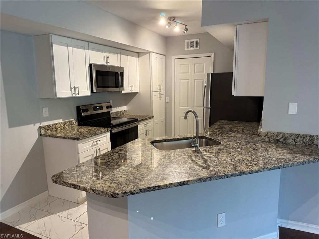 13505 Eagle Ridge Dr , Unit 418, Fort Myers, FL 33912 Photo