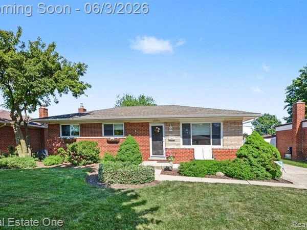 28460 Bradner Drive, Warren, MI 48088