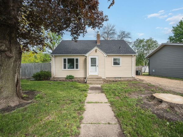 714 3rd Street N, Saint James, MN 56081