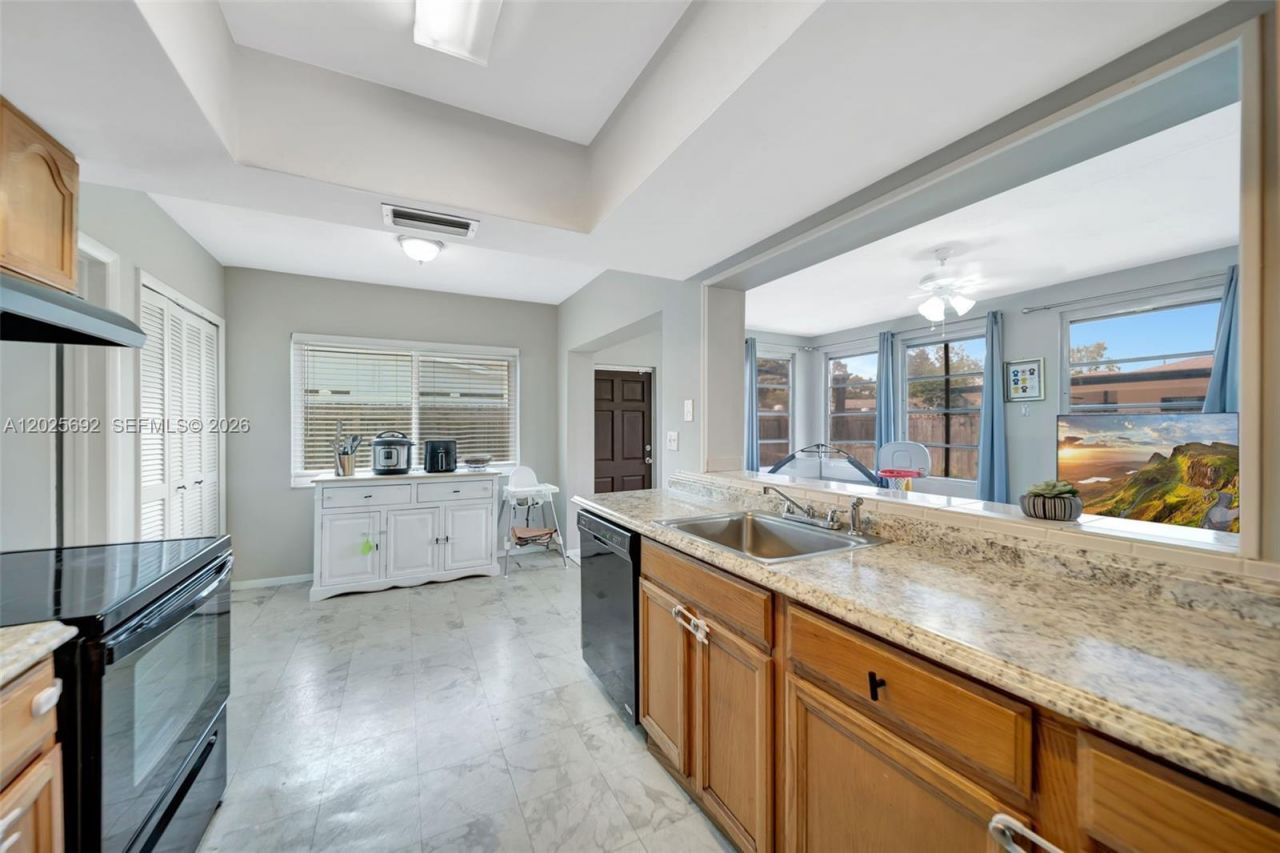 5380 SW 11th St , Margate, FL 33068 Photo