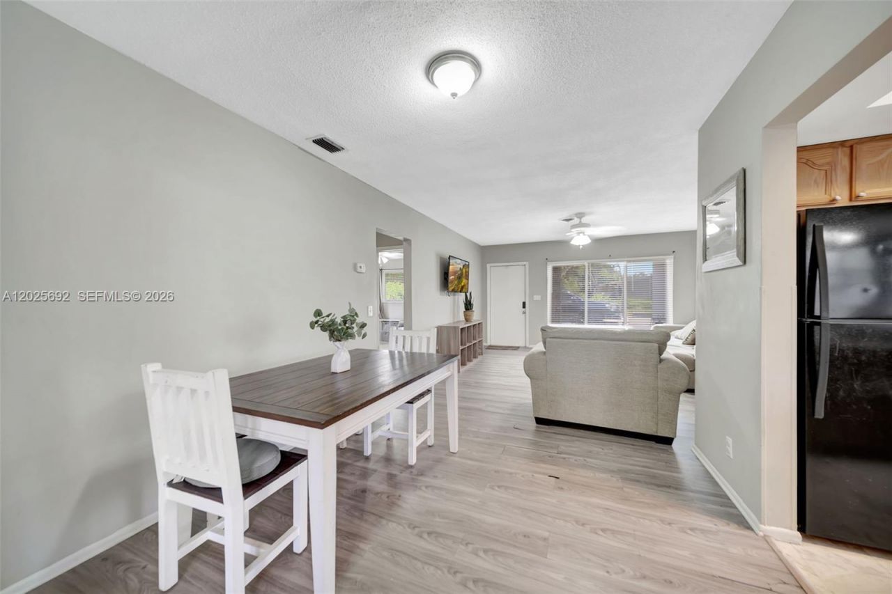 5380 SW 11th St , Margate, FL 33068 Photo