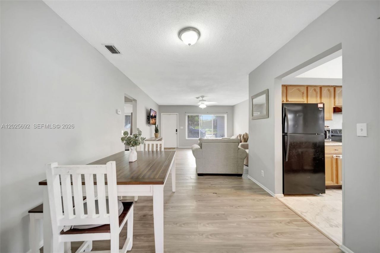 5380 SW 11th St , Margate, FL 33068 Photo