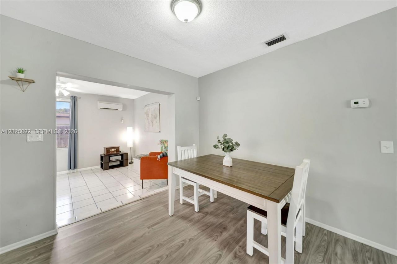 5380 SW 11th St , Margate, FL 33068 Photo