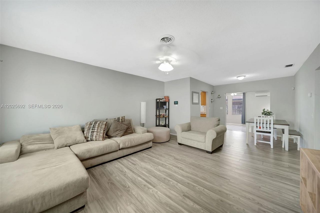 5380 SW 11th St , Margate, FL 33068 Photo