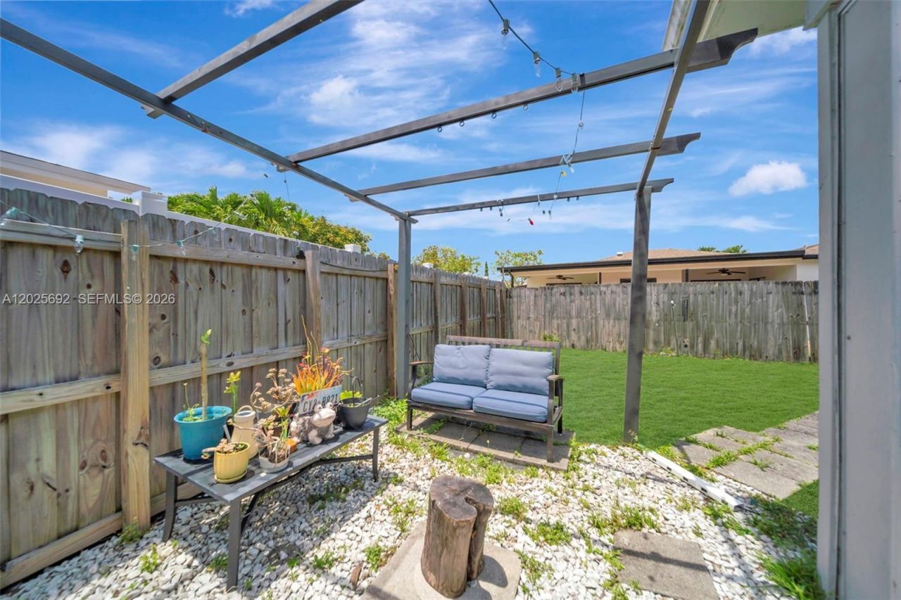 5380 SW 11th St , Margate, FL 33068 Photo