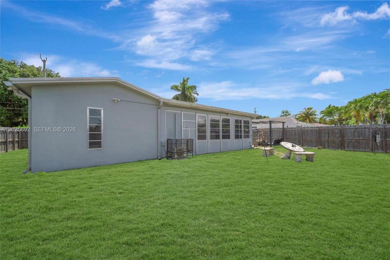 5380 SW 11th St , Margate, FL 33068 Photo