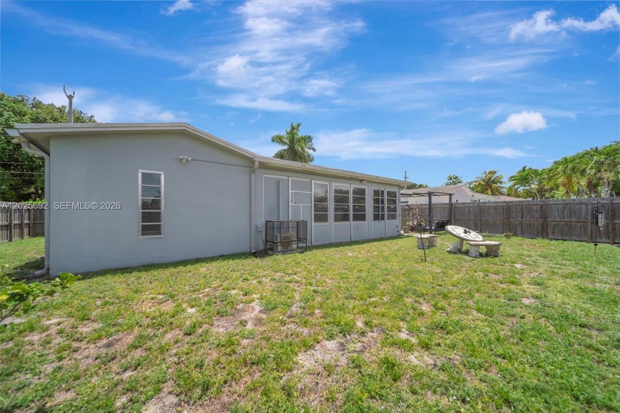 5380 SW 11th St , Margate, FL 33068 Photo