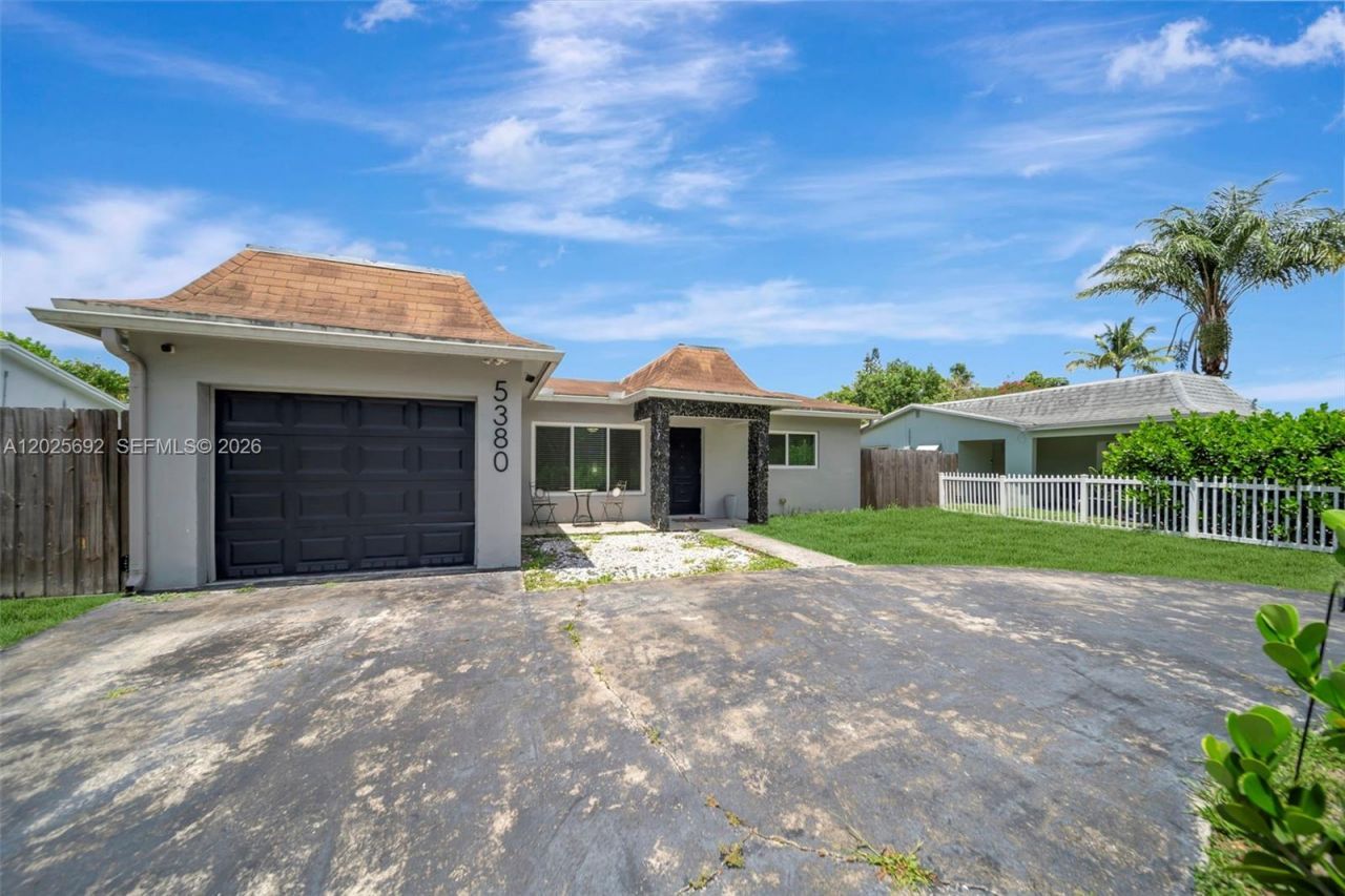 5380 SW 11th St , Margate, FL 33068 Photo