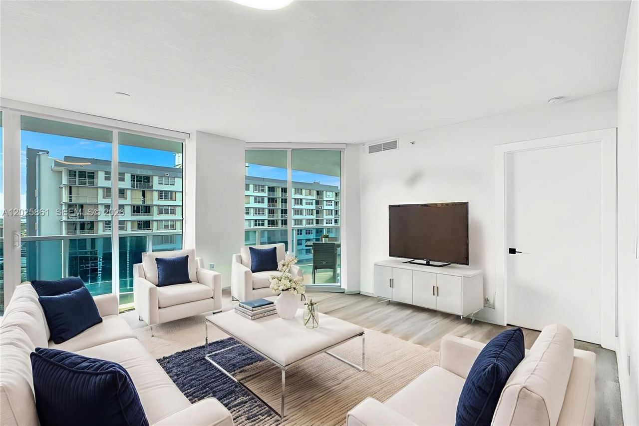 1881 79th St Cswy , Unit 1404, North Bay Village, FL 33141 Photo