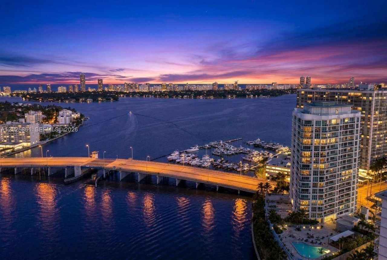 1881 79th St Cswy , Unit 1404, North Bay Village, FL 33141 Photo