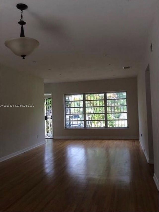 730 NE 139 St , North Miami, FL 33161 Photo