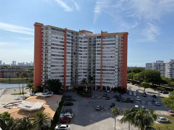 1301 NE Miami Gardens Dr, Unit 711W, Miami, FL 33179