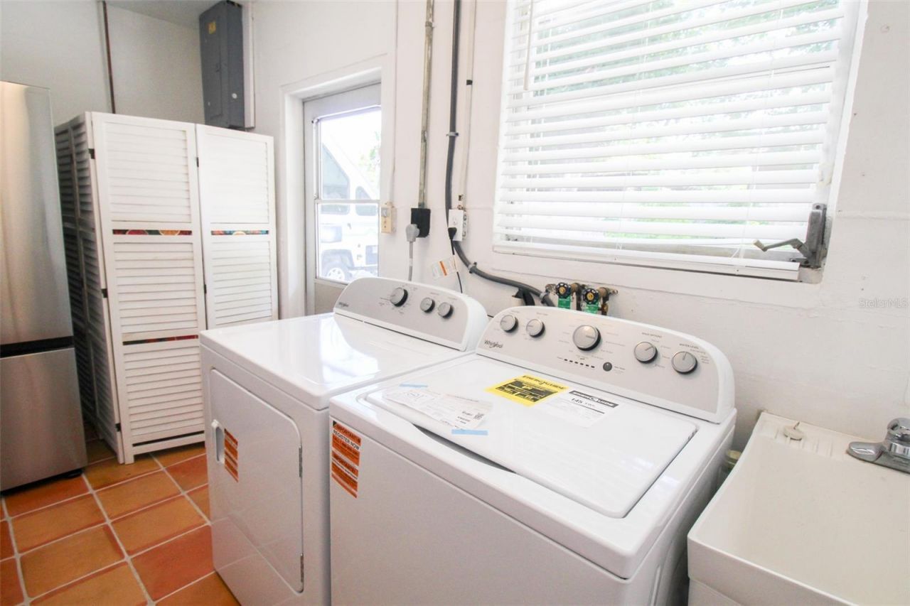 671 47th Street, Sarasota, FL 34234 Photo