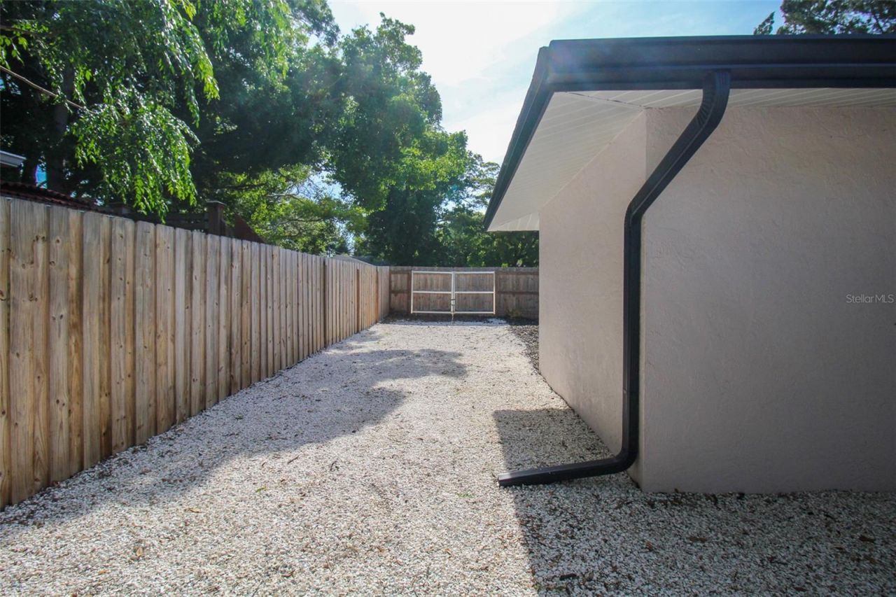 671 47th Street, Sarasota, FL 34234 Photo