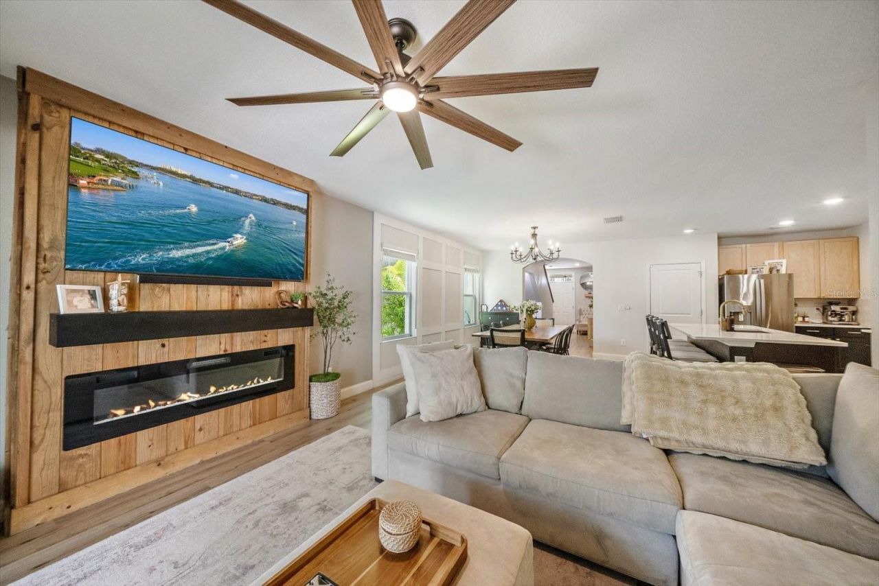 4857 Silver Topaz Street, Sarasota, FL 34233 Photo