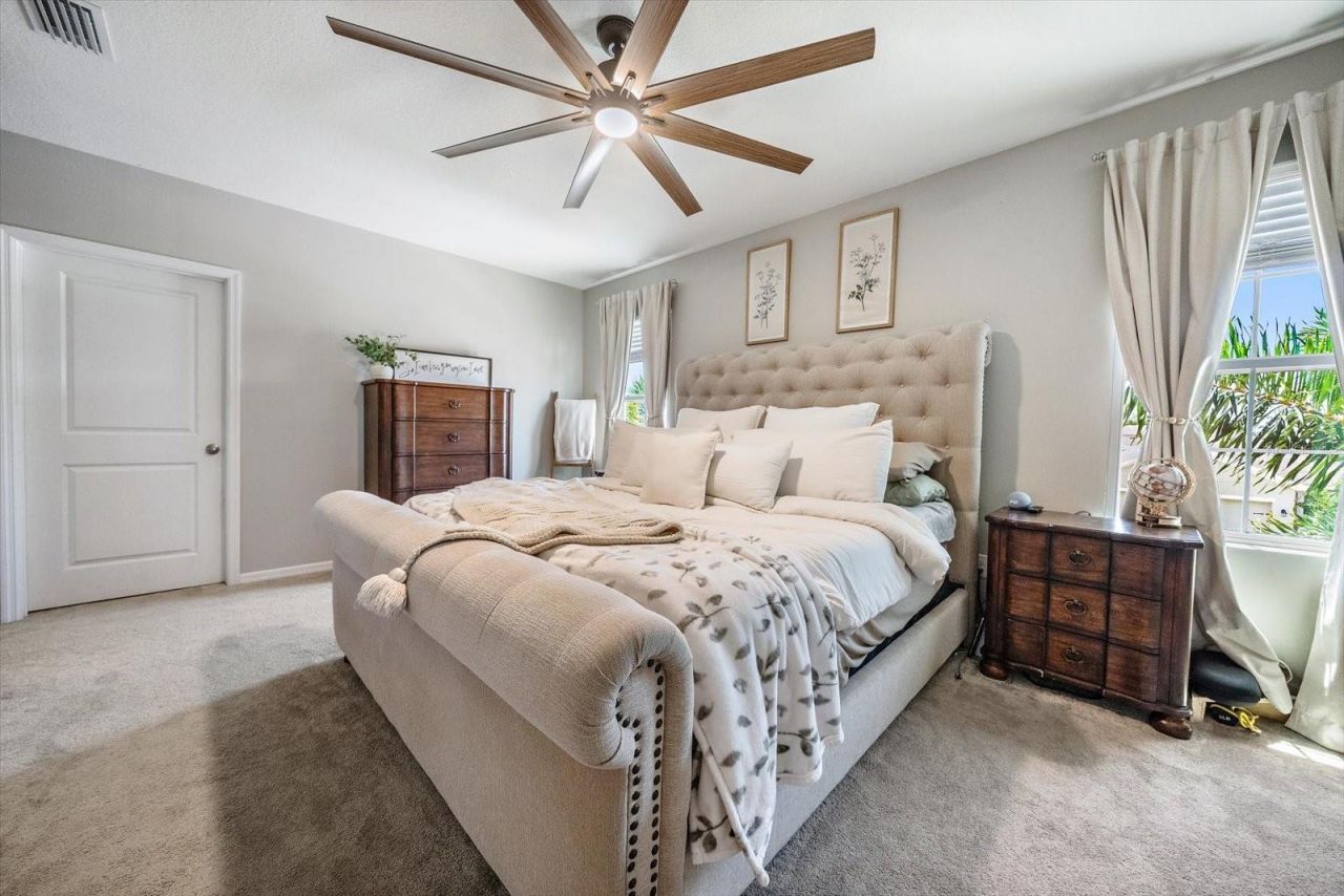 4857 Silver Topaz Street, Sarasota, FL 34233 Photo