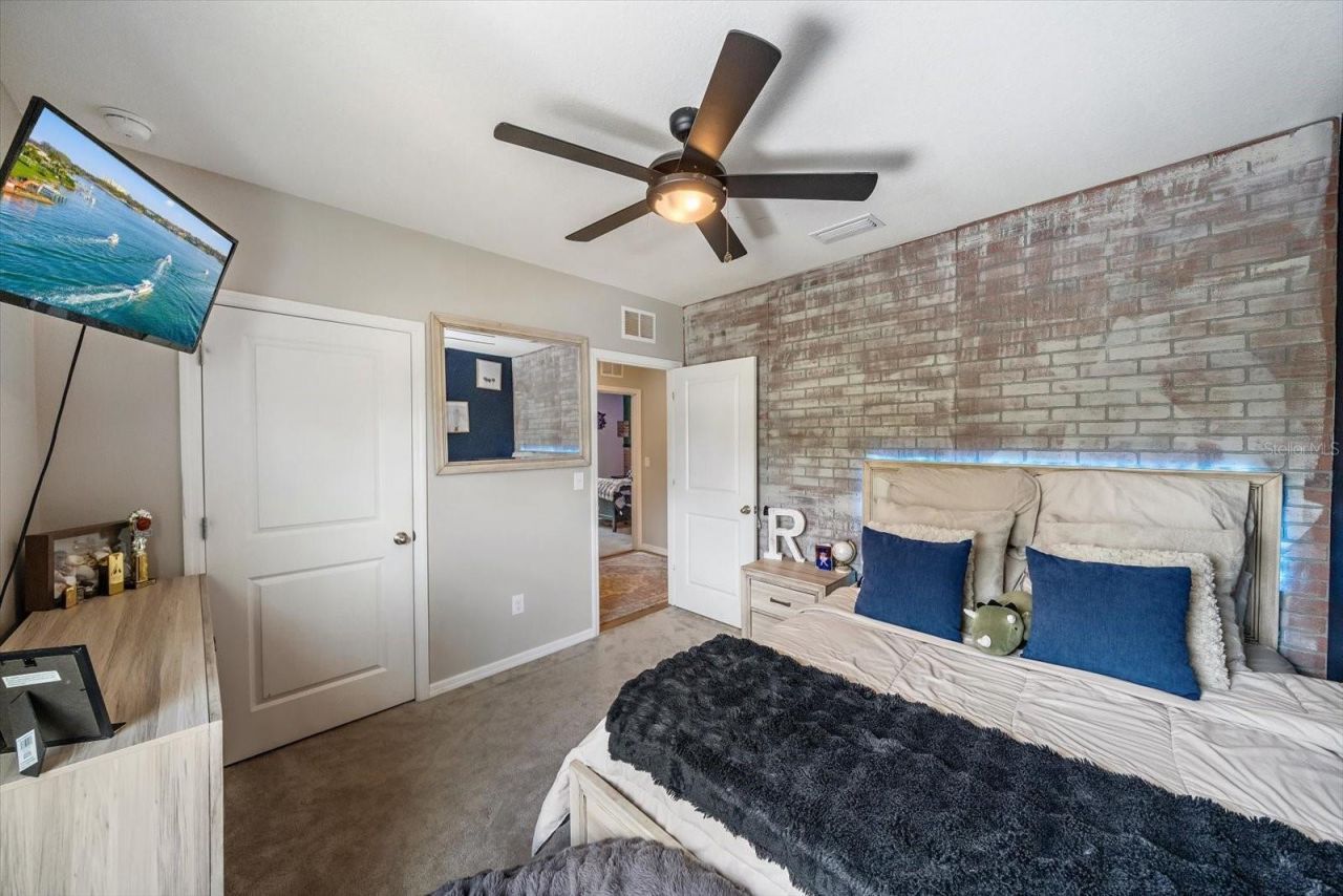 4857 Silver Topaz Street, Sarasota, FL 34233 Photo