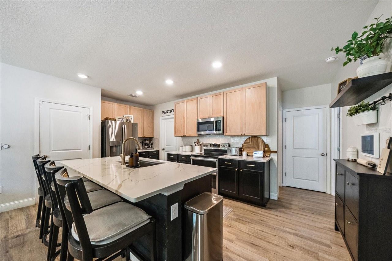 4857 Silver Topaz Street, Sarasota, FL 34233 Photo
