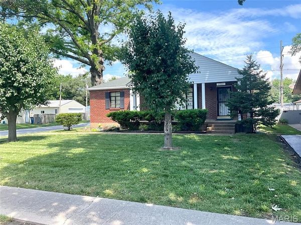 2301 Woodlawn Avenue, Granite City, IL 62040