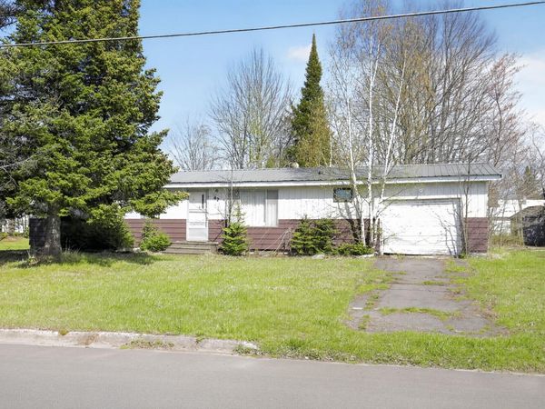 47 Hemlock Street, White Pine, MI 49971