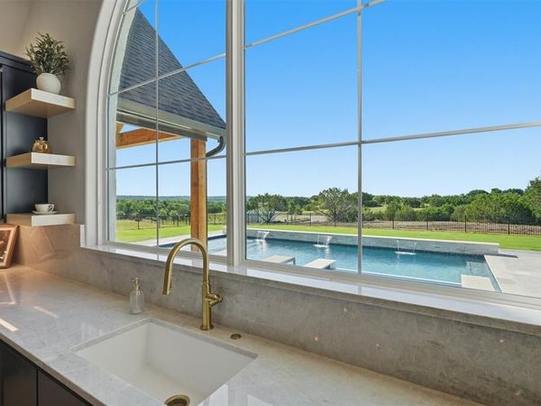 3305 Rio Grande Circle, Cresson, TX 76035