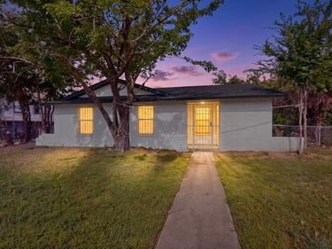301 Stoneport Drive, Dallas, TX 75217