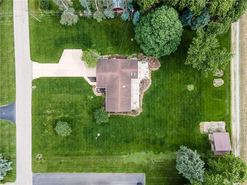 6065 Country Estates Drive, Tipp City, OH 45371 Photo 35