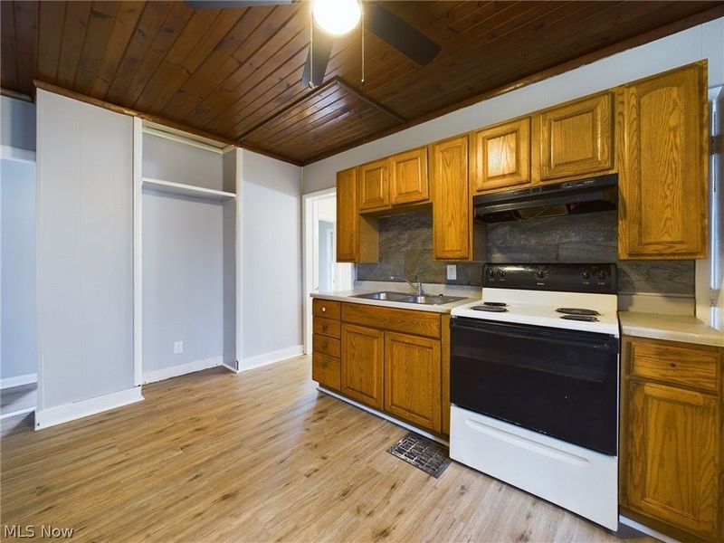 519 Blake Avenue , Medina, OH 44256 Photo 16