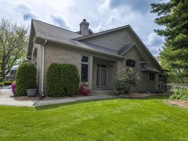 1620 Cherry Blossom Drive , Munster, IN 46321