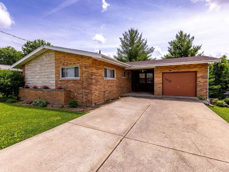 358 Glen Oaks Drive, Delhi Twp, OH 45238 Photo 3