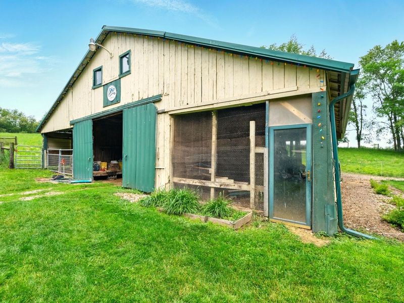7955 Horn Road, Gambier, OH 43022 Photo 9
