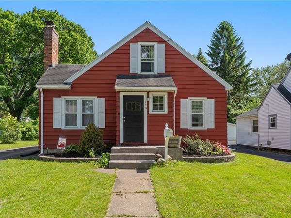 173 Coolidge Rd, Irondequoit, NY 14622