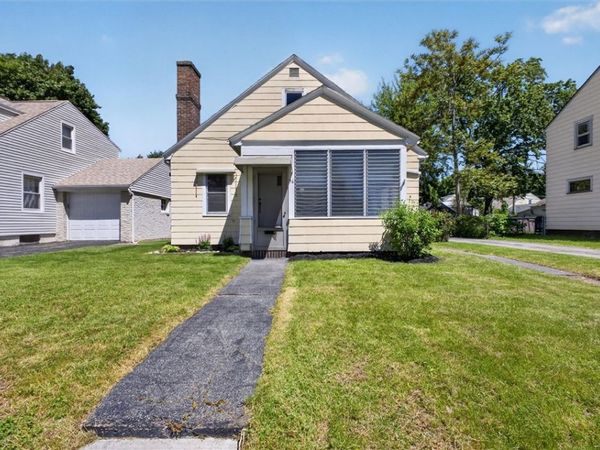 56 Langford Road , Rochester, NY 14615