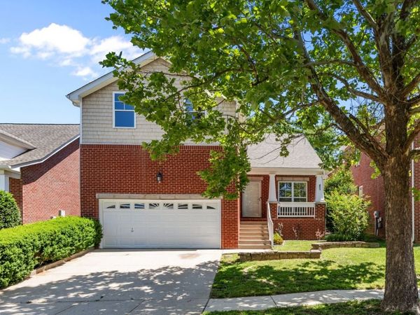 7020 Bridgeport Dr , Nashville, TN 37221
