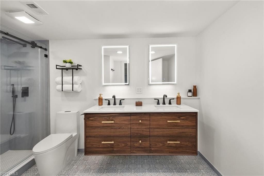 1055 Forest Lakes Dr, Unit D114, Naples, FL 34105 Photo