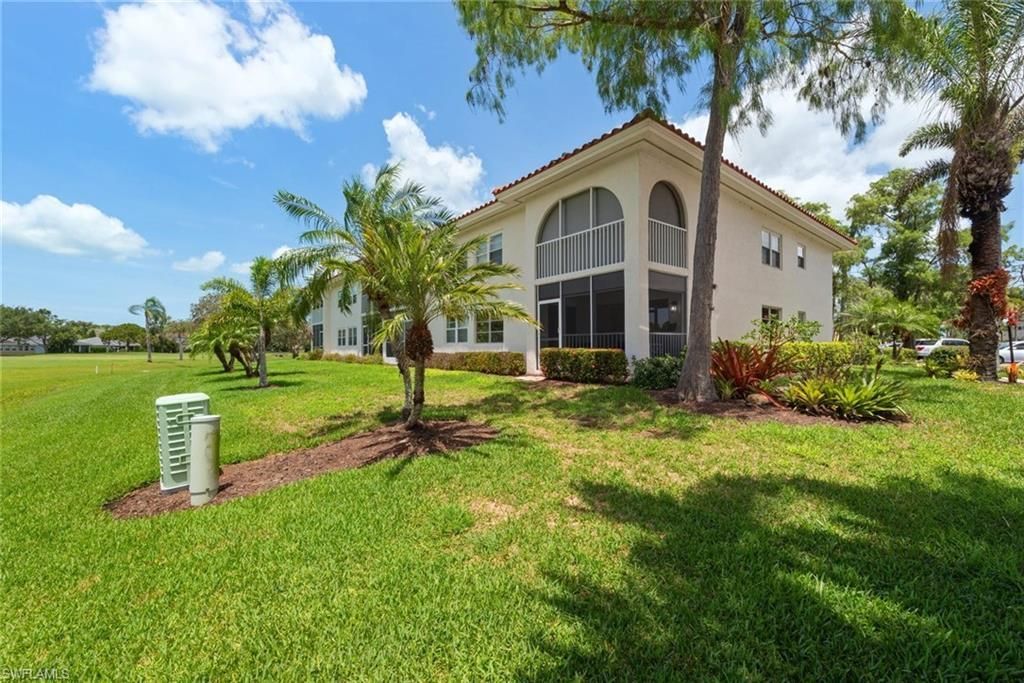 1055 Forest Lakes Dr, Unit D114, Naples, FL 34105 Photo