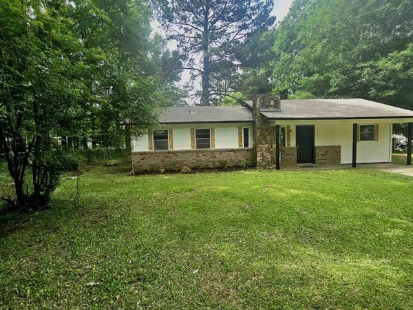 11015 Charlotte Drive, Shannon Hills, AR 72103