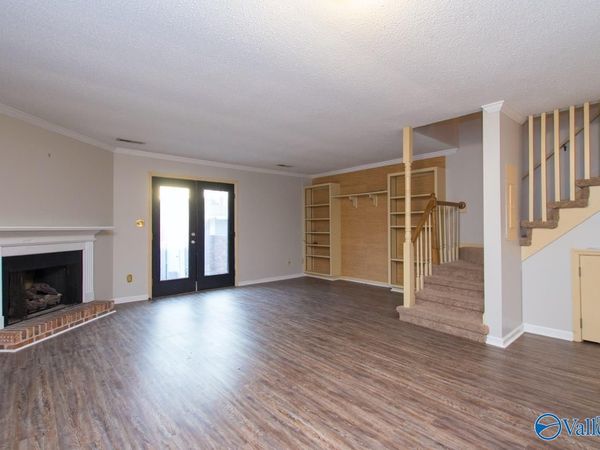 2632 Whitesburg Drive SE, Huntsville, AL 35801