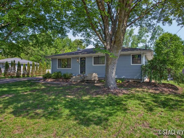 749 Lillian Street, Holland, MI 49424