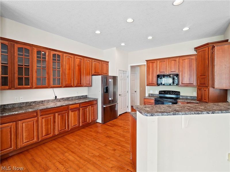39183 Woodland Trail , Avon, OH 44011 Photo 16