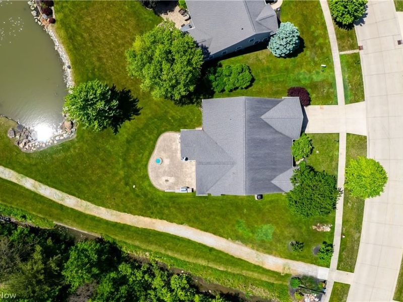 39183 Woodland Trail , Avon, OH 44011 Photo 2